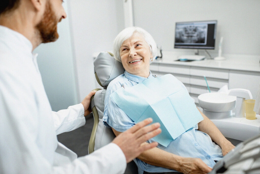 rendez vous chez le dentiste à l'extérieur de l'ehpad
